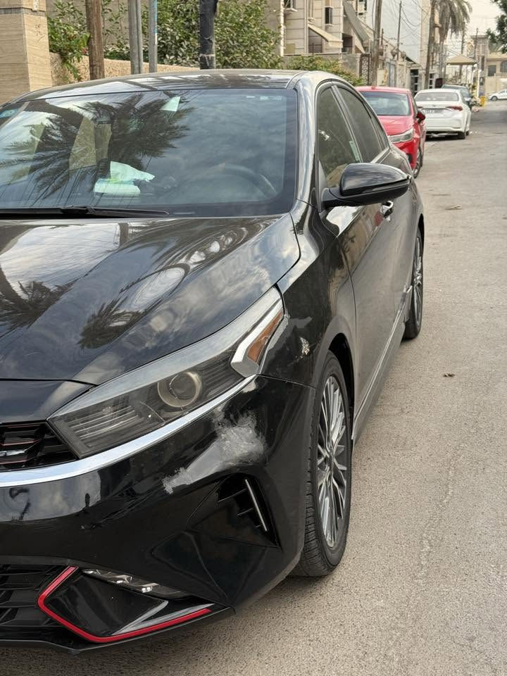 Kia forty gt line 2024
فورتي 2024 جيتي لاين محرك 2000 دوش فول مواصفات فتحة و رادار امامي وخلفي ونقاط عمياء وسايد بريك بصمه واوتو هولد وشاشه جبيره وتشغيل عن بعد وباقي المواصفات معروفة ماشيه 42 ميل بدون صبغ وبدون ايرباك بيهة بس مكانات بارد فقط 
السعر : 165 $ وبيهة مجال للتواصل ***********
