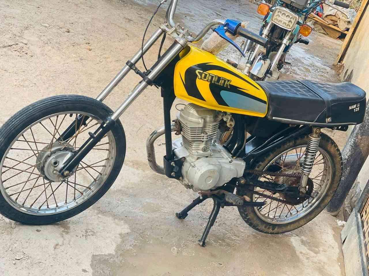 السلام عليكم دراجه ناما للبيع ادوات للبيع السعر 250 العنوان بصره كرمة علي ***********
