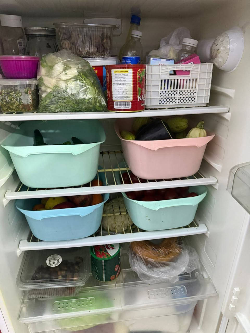 ثلاجة حجم كبير
نضيفة مابيها اي ضرر 
تجميد خير من الله نعمة 
سعر 225 
غسالة 100 قفل


**إذا كنت صاحب هذا الإعلان وتريد حذفه لأي سبب، رجاءا أرسل رسالة إلى الدعم الفني**