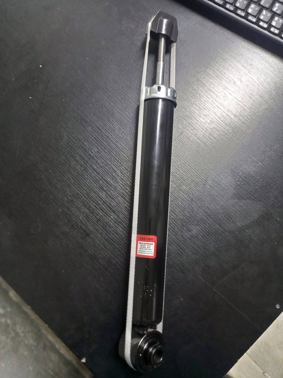 💥عرض لمدة اسبوع💥
صدر امامي ماليبو ٢٢٠ الف مع التوصيل يتضمن 
زوج دبلات 
زوج طبلات
زوج شمعات امامي
زوج روس رواط
وصدر خلفي ماليبو ١٧ -٢٤ ١٨٠ الف مع التوصيل يتضمن 
زوج دبل خلفي
زوج شمعات خلفي
تخم بوش ١٢ بوشة
العنوان اربيل واكو توصيل كل المحافظات 
للتواصل على بريد الصفحة او واتس اب على الرقم 
***********
