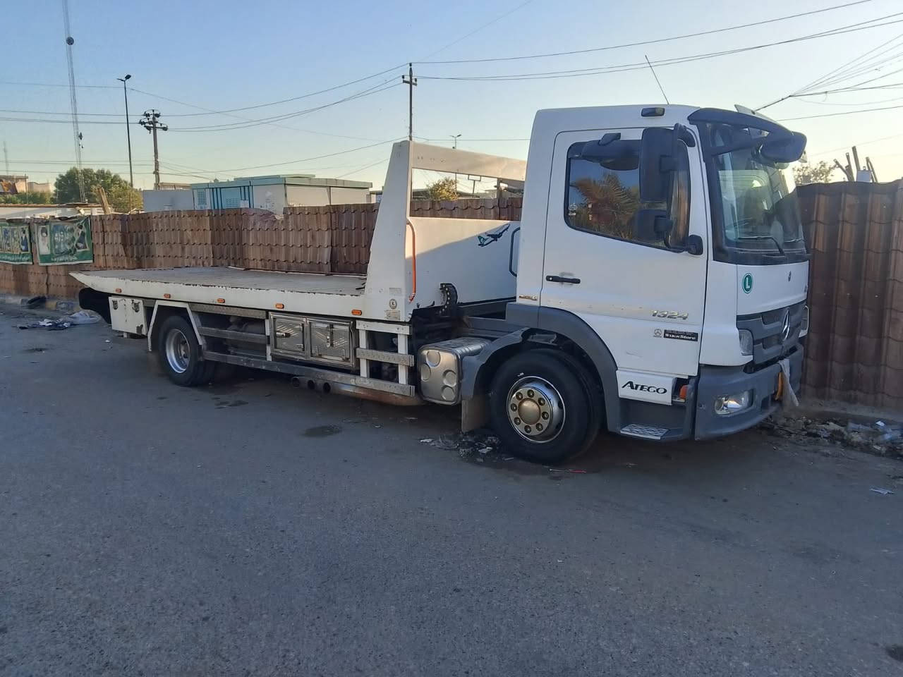 اتيكو صحطيه وبيه مكان كرين بدي 3جكات حداده رستم سيارة جديدة طول سبعه وربع سعر 365 مكان سيارة بغداد ***********
