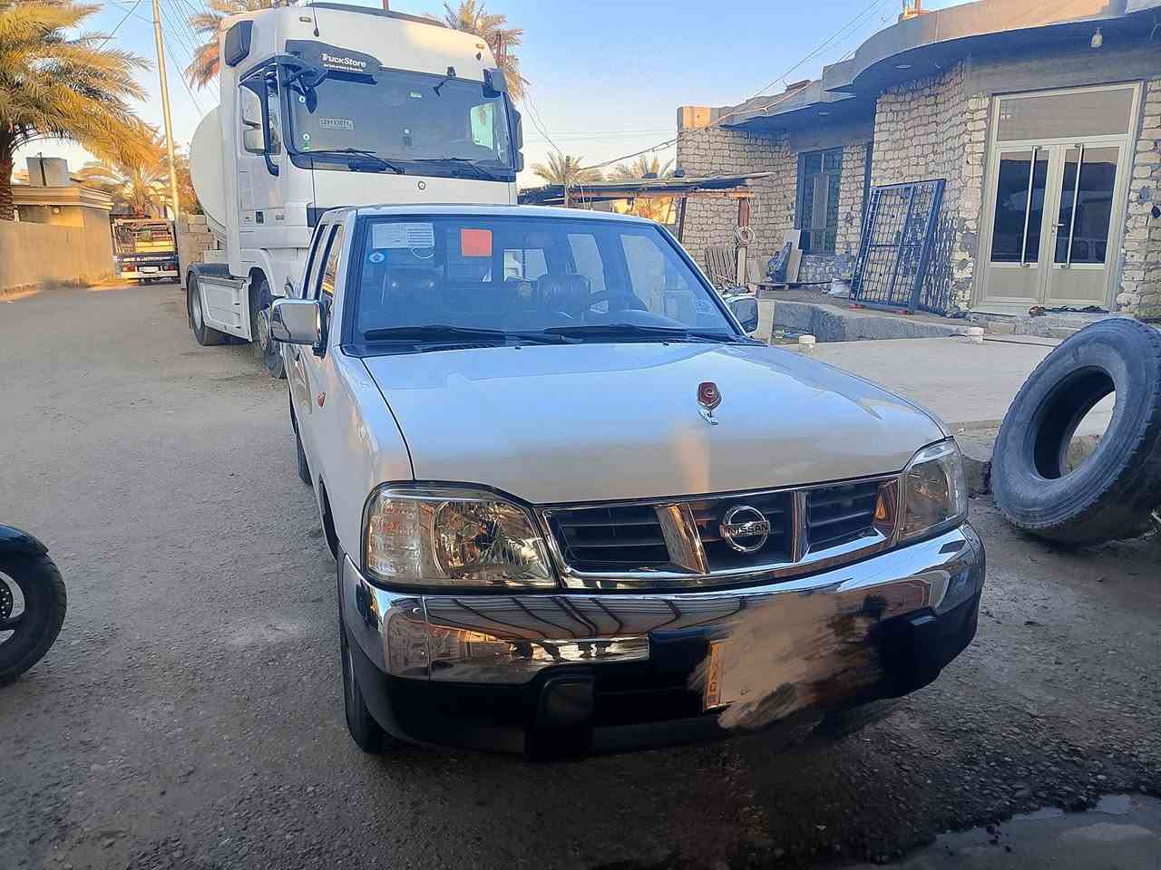 للبيع بيكم نيسان 2009ياباني رقم انبار بيه جاملغ الايسر خلفي تبديل للاستفسار *********** مكانه رمادي
