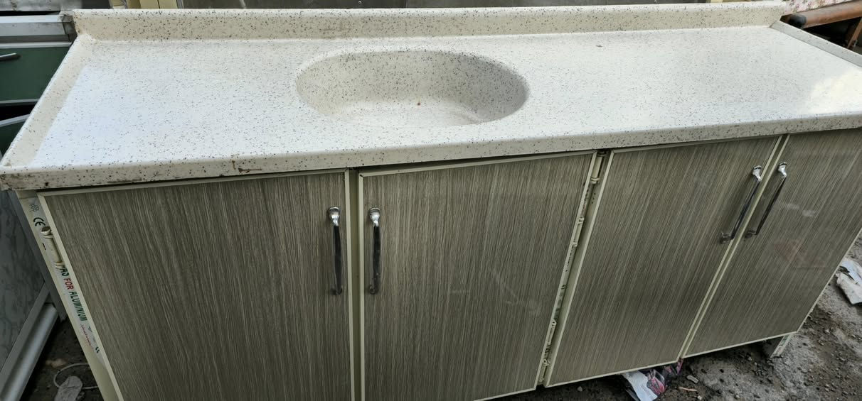 نبدل كاونتركم القديم مع كاونتر مستخدم أو جديد من عدنا
كاونتر مستخدم سطح مرمر تركي نظيف جدا بدون معلق
قياس مترين
سعره ٢٠٠ الف 
مكانه كربلاء حي النضال قرب بيت المختار محمد داهي
نهايه شارع سوق حي البعث (الكراج الاخير)

*********** واتساب 

تابع البيج المستخدم لمزيد من العروض
https://www.facebook.com/share/1Am2wx1tDo/

https://www.facebook.com/share/1Am2wx1tDo/
رابط البيج للجديد
