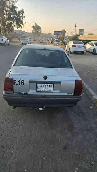 السلام وعليكم اوميكا حجم ٢٠ محرك نظيف طخم تاير جديد كهربائيات شغاله رقم ألماني شرط تحويل  موديل ١٩٨٨ موبايل
السعر ٣٥ وبيها مجال
 ***********
