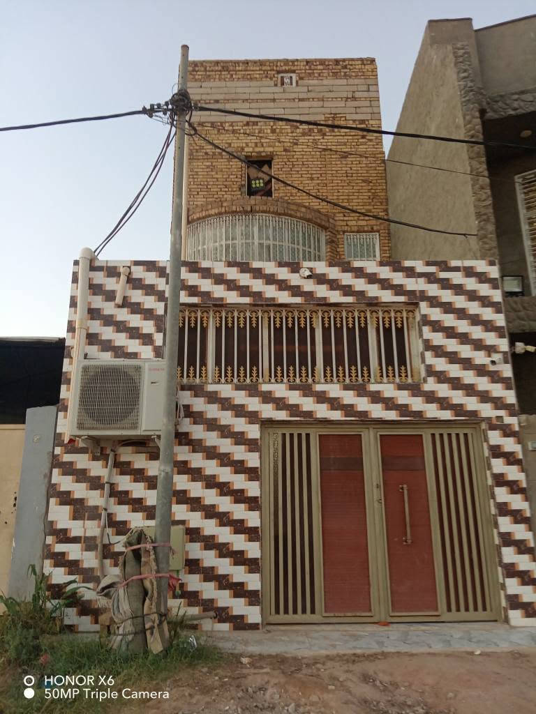 ✅ على بركة الله تعالى

✅ دار للبيع طابو صرف

✅ الموقع حي الزهراء  ع ساحه خلف شارع ٢٠ مقابيل ساحه

✅ المساحه ١٠٠ متر

✅ البناء الطابق الأول كونكريت مسلح
يحتوي على غرفه وصاله واستقبال ومطبخ وصحيات

✅ الطابق الثاني غرف عدد ٢ وصاله

✅ الطابق الثالث غرفه وحده مخزن 

🌿 السعر ٧٢ مليون

☎️ للاستفسار ***********

✅ مكتب ابو عبدالله الشمخاني للعقار ديوانية, القادسية
