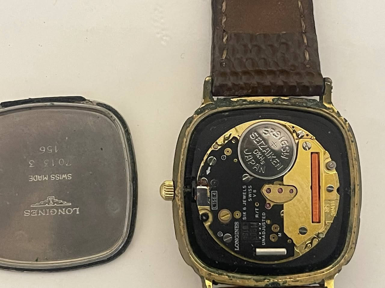 ساعة لونجين اصليه سويسريه انتاج قديم فنتج تغليف ذهب قطرها 31 يوجد توصيل لكل محافظات مكاني البصره


**إذا كنت صاحب هذا الإعلان وتريد حذفه لأي سبب، رجاءا أرسل رسالة إلى الدعم الفني**