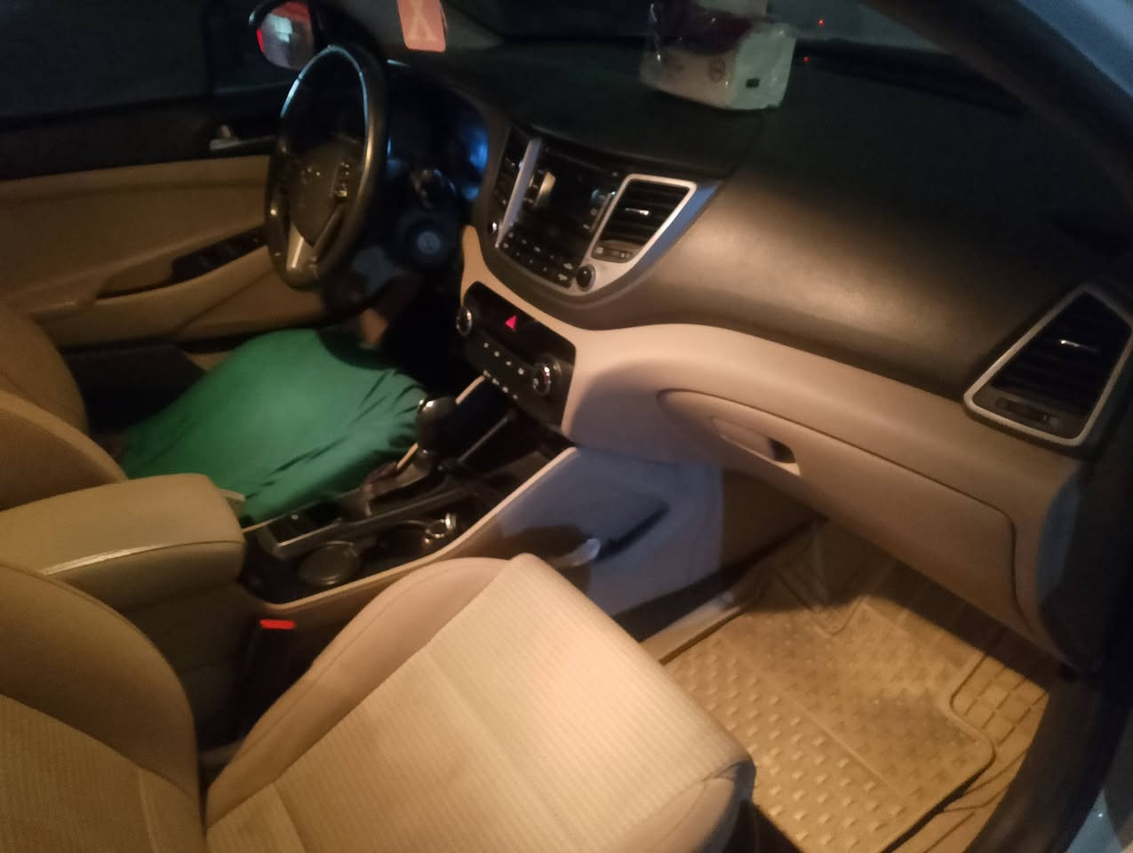 سلام عليكم توسان 2018 خليجي رقم بغداد سياره نضيفه كلش مكفوله من الصبغ بيه تبديل قبق جنطه تفصيخ فقط وبارد بل باب خلف سائق الباقي مكفول
***********
مكان النجف
