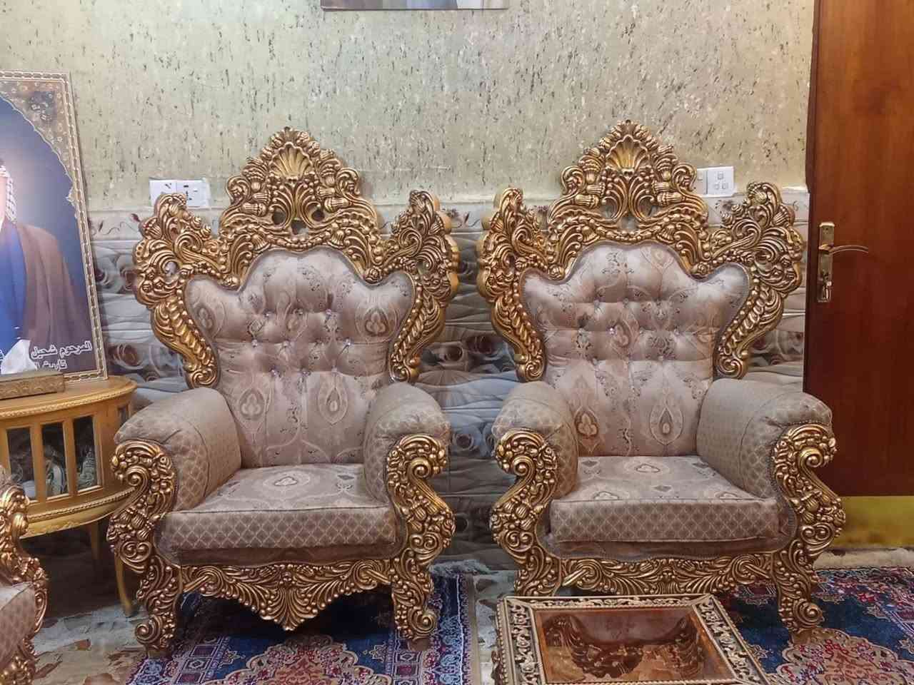 طخم ايراني ملكي ثقيل ١٠ مقاعد مستخدم قليل مع سيت طبلات وكوشات نضافتهن فول للبيع الأستفسار وألأتصال على رقم التالي او مراسلة الصفحة ***********واتساب ماسنجر عمارة, ميسان
