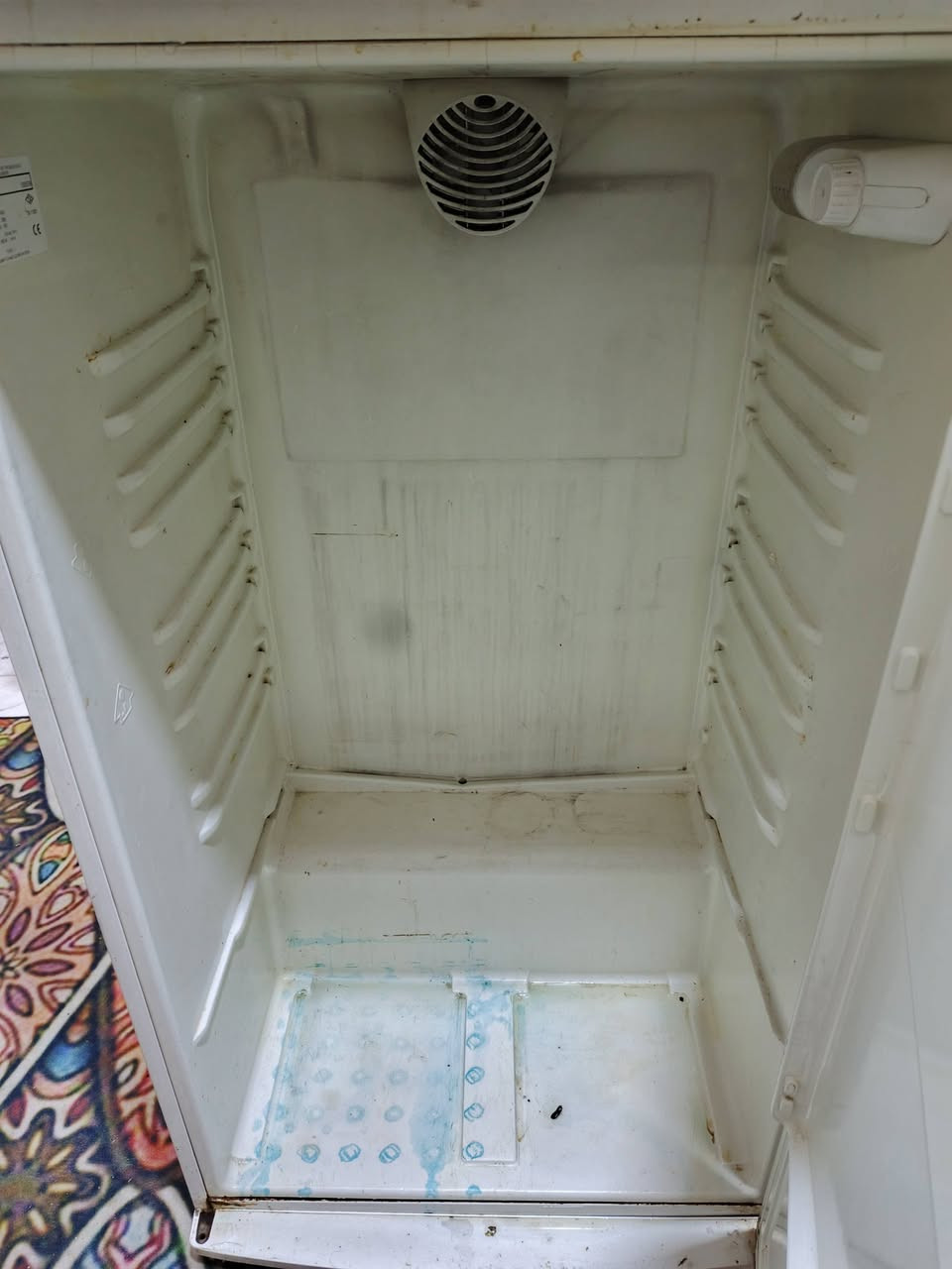 السلام عليكم ثلاجة بروفلو تركي ماطور جديد بالباكيت اتوماتيك جديد وثلج الفريز فول ثلج وخير من الله حجم ٢٤ قدم ارتفاع ١٨٥ سم عرض ٧٠ سم عمق ٧٠ سم للبيع مكاني بغداد سيدية رقم الهاتف ***********؛سعرها ٢٠٠ وبيها مجال انشاء الله وكل محتوياتها كاملة
