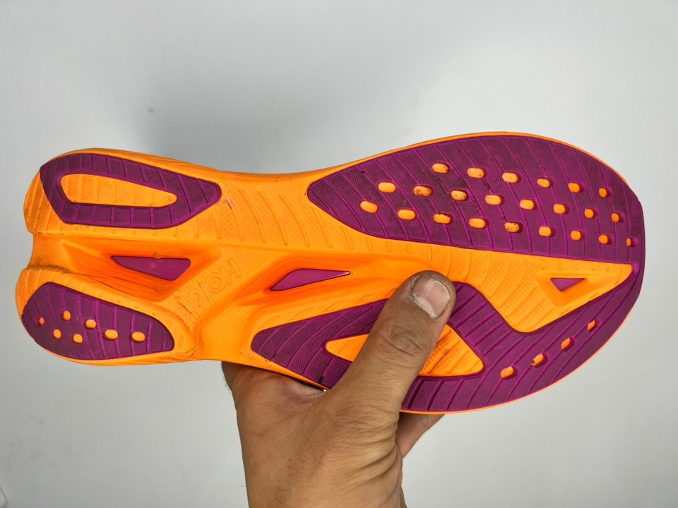 هوكا كاربون 

حذاء الجري HOKA Mach X 2 يتميز بتصميمه الملون بنعل أوسط برتقالي ونعل سفلي فيروزي.

قياس 46      Cm 29.5


**إذا كنت صاحب هذا الإعلان وتريد حذفه لأي سبب، رجاءا أرسل رسالة إلى الدعم الفني**