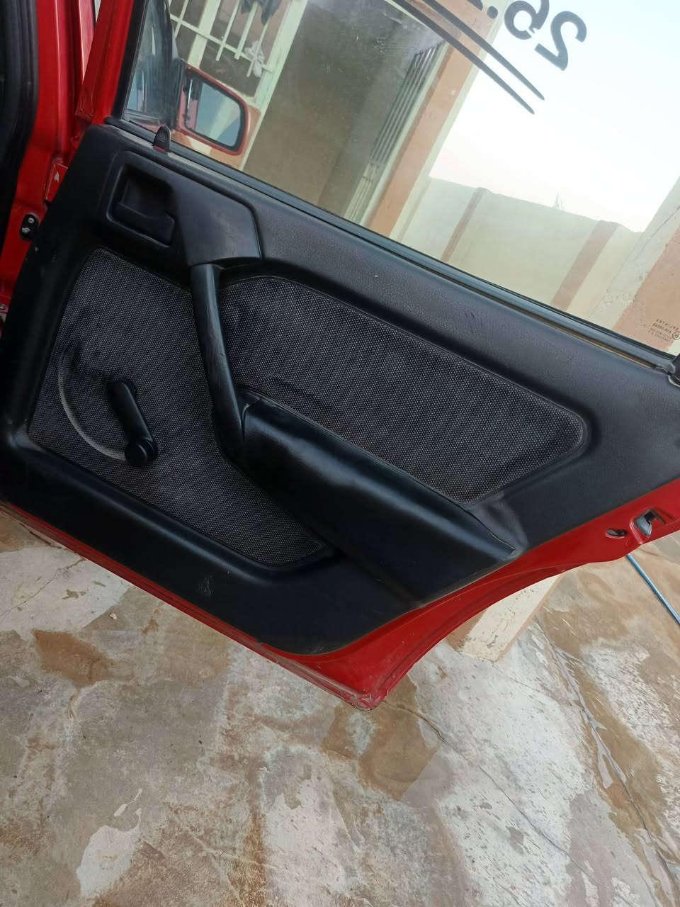 السلام عليكم سياره للبيع اوبل فيكترا موديل 91 سياره مال بيت نظيفه اي عيب ما بيها كير محرك شر هزه جديد رقم دولي ل 2030 سياره حجم 20 السياره ✈️
   السياره قدام العين رقم نينوى السعر48 وبيها مجال اذا شراي خابر على هذا الرقم اذا مو شراي لا تكسر بسعرها \***********/ ***********

