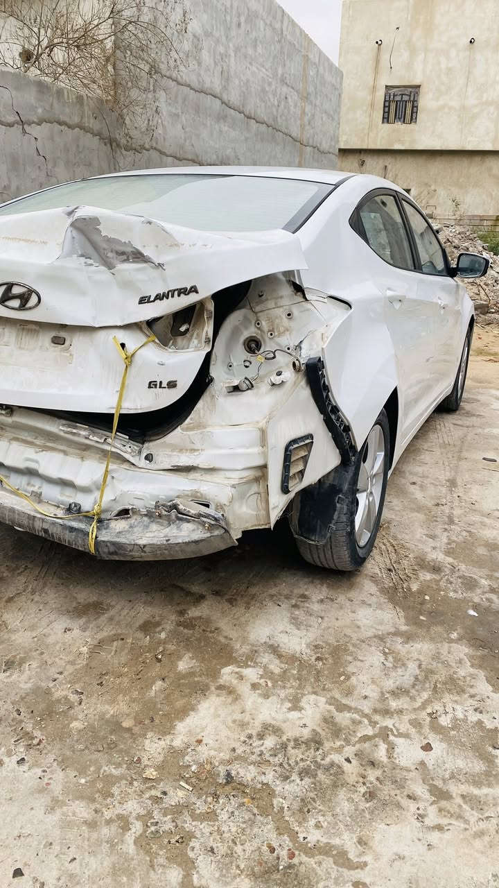 سلام عليكم 🫡
هونداي النترا خليجي 2012 

(دفع الله ما كان اعظم )

سياره للبيع خليجي رقم بصره حره تحويل سابقاً ( كفاله عده قطعه وحده ) 

وهسه هذا الحادث كبال العين 

السعر 92 وبيها مجال 

مكلف بالنشر للاستفسار ***********
