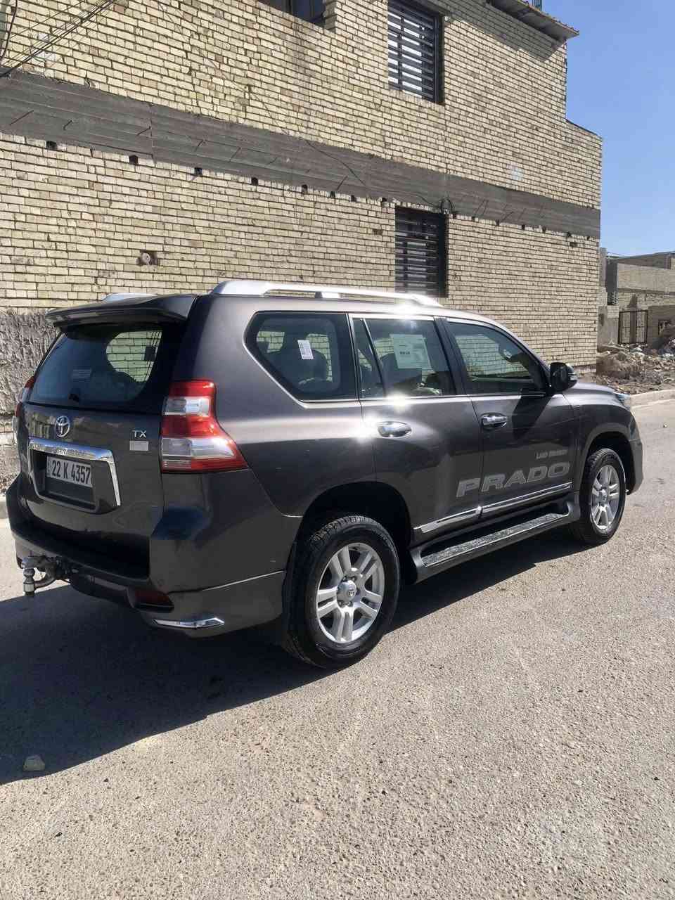 السلام عليكم برادو 4 سلندر  للبيع او المراوس  2010 محدث 18 صبغ بس دعاميات مكان التحديث السياره مكفوله عدا شبر بلقماره والقماره بيها جراد كشنات جلد بلادي كامرتين مري شفط اشاير فورويل كشن كهرباء بطن عسلي 3 قطع تبريد ماشيه 131كم حدادية 100‎%‎ السياره نظيفه برغي ماكو نقص بيها والسونار مرفق رقم نكليزي السعر خاص او الاتصال ‭***********
