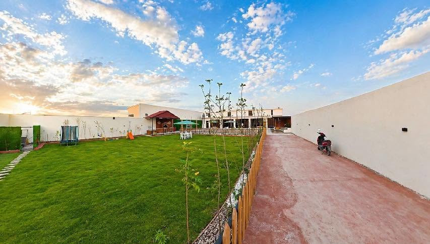مزرعة للإيجار اليومي 🏡🌳

📍 الموقع: بغداد – ابو غريب

✔️ أجواء هادئة ومناسبة للعوائل والشباب

✔️ مساحة واسعة وخدمات متوفرة

✔️ مثالية للراحة والونسة

📌 للحجز والاستفسار يرجى الاتصال أو المراسلة على واتساب: 
 📞***********
 موثق في تطبيق اجرلي لسياحة المزارع في العراق 🇮🇶
