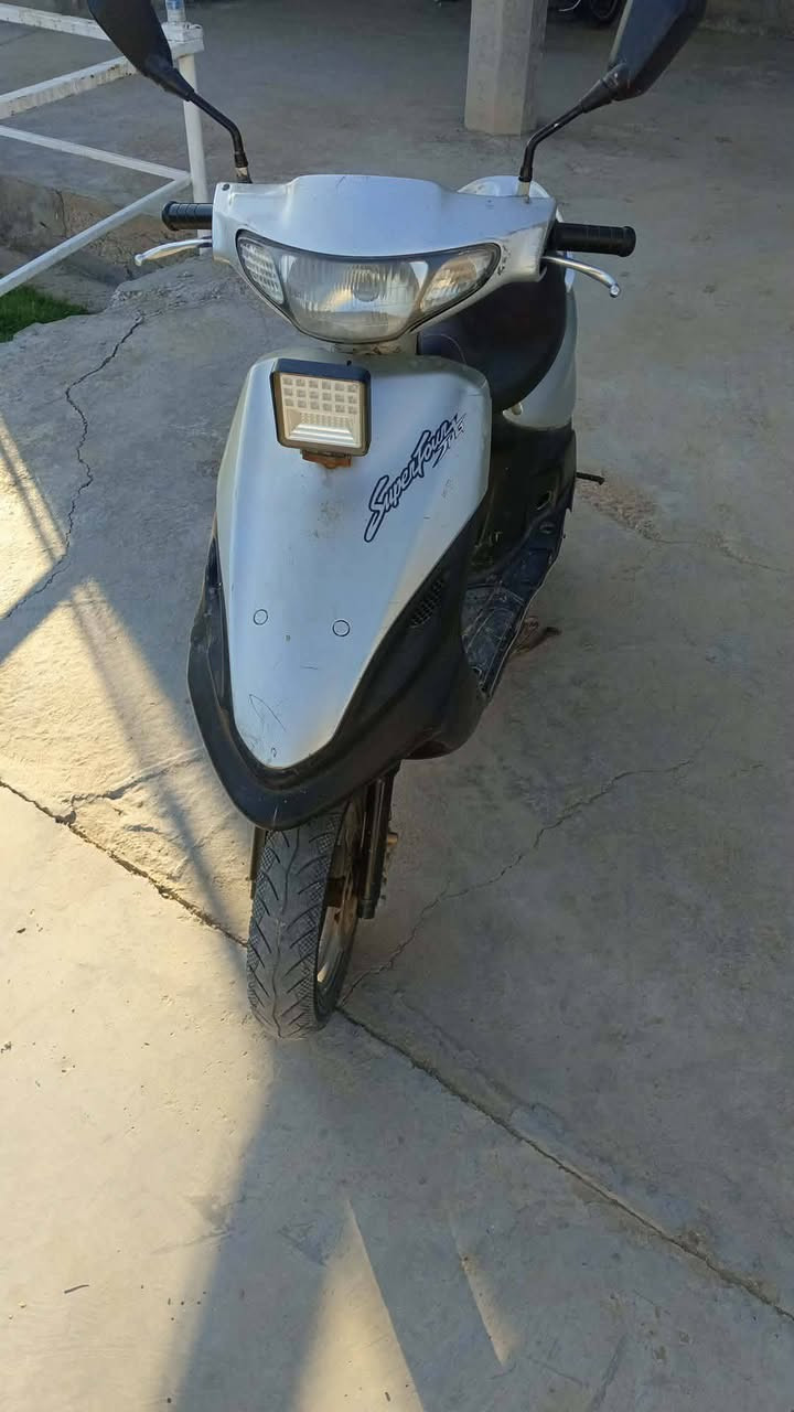 سلام عليكم شباب دراجه ماكس قجمه دراجه نضيفه جانت سلف تشتغل بس لباتري هبط كمت شغل هند   يعني ليجيب باتري تشتغل نكره ضواياتهه كلهه شغاله محرك لا ينقص ولا يدخن صوت المحرك ناعم هاذا رقمي ***********وتواصل خاص لحاب يشتري يراسل او يخابر وسلام عليكم
