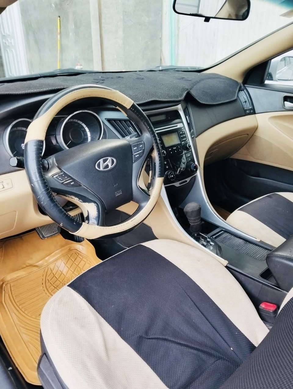 السلام عليكم سوناتا خليجي موديل 2011 مكان حي الجهاد السعر ب 118 رقم مبايل *********** ابوحسام
