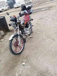 دراجه سيفون موديل 21 ما بيها اي نقص اوراف كامله بيع فقط 07715529550