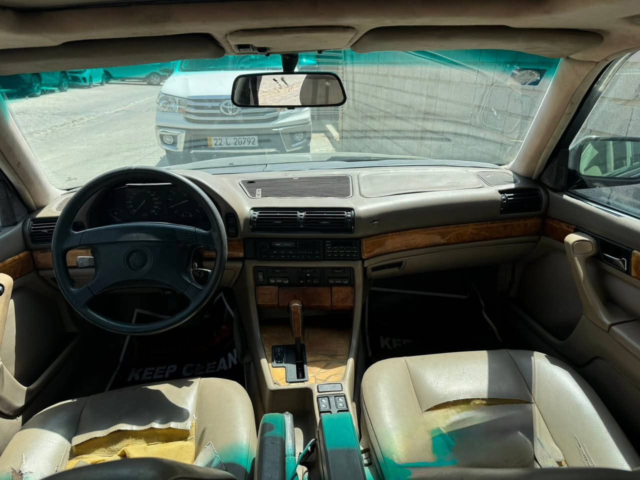 BMW 1992 730 V8
السيارة عليها صاروخ كامل مكينة 
وكير وتفرعات مال حاوية باكيت
هسه طالعة من التعمير تعمير 1/1
تخم تاير صدر امامي خلفي 
السعر 65 ورقة بس😍😍😍
مكان السيارة زيونه 
***********
