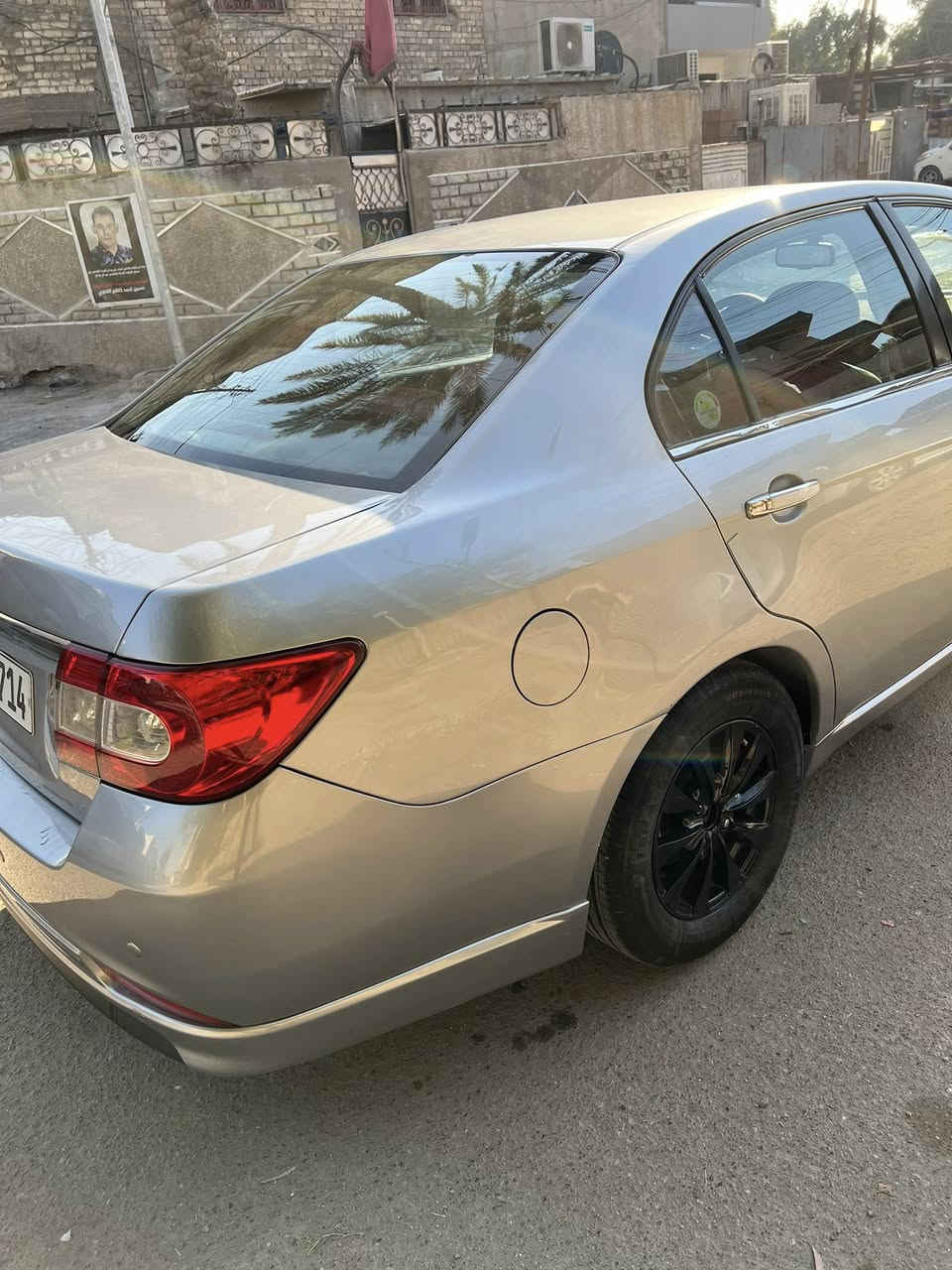 سلام عليكم ابيكا للبيع وارد خليجي موديل 2007 السيارة ب اسمي سنوية لل2028 رقم بغداد الدولي هزة جديدة كبل تحول 
ضربتها جاملغ  عكس السايق وبنيد شواصي لغود مكفولات كير ومكينه كامري جدد شرط تبريد ثلج السياره كاملة كل الكهربائيات شغاله تحكم مري شاشة وكامره خلفية مصبوغه عام جماليه اثر جراد ورايدها 55 وبيها مجال بسيط عنواني بغداد المشتل ***********
