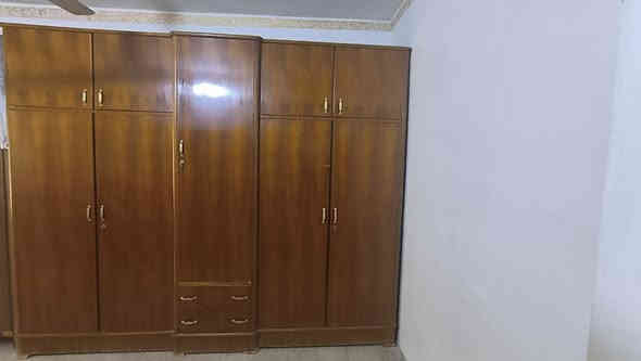 السلام عليكم 
قنصور للبيع 
5 ابواب 
خشب ماليزي ثقيل
العنوان : موصل /الأيمن 
السعر 450 الف 
للاستفسار : ***********
