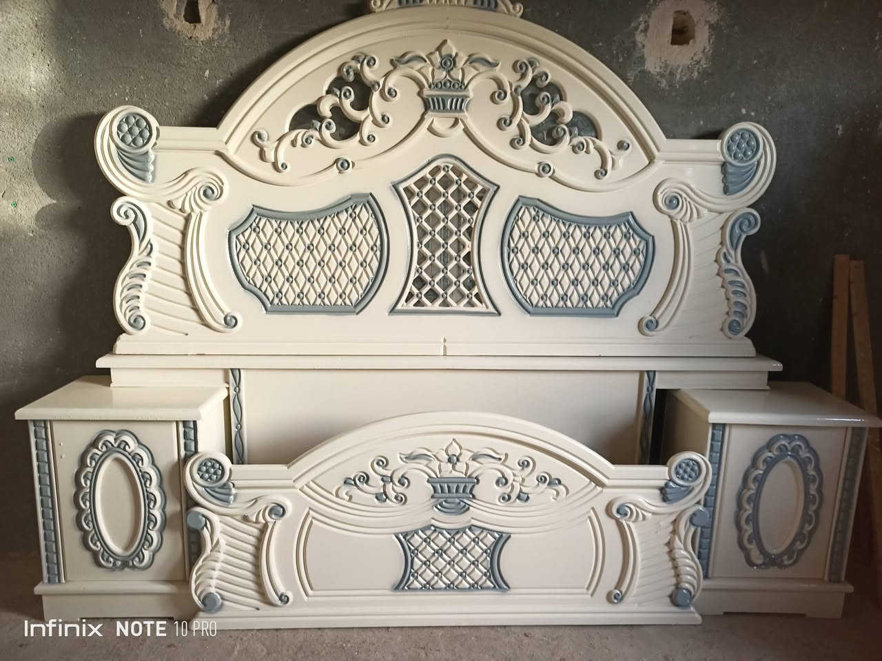 غرفه ام سته تزكام ونظيفه وصبغ جديد ابيع نقد واقصاد العنوان ذي قار قضاء الغراف قرب علوة الاسماك محل نجارة اثير *********** اكرار ابيع نقد وابيع اقصاد
