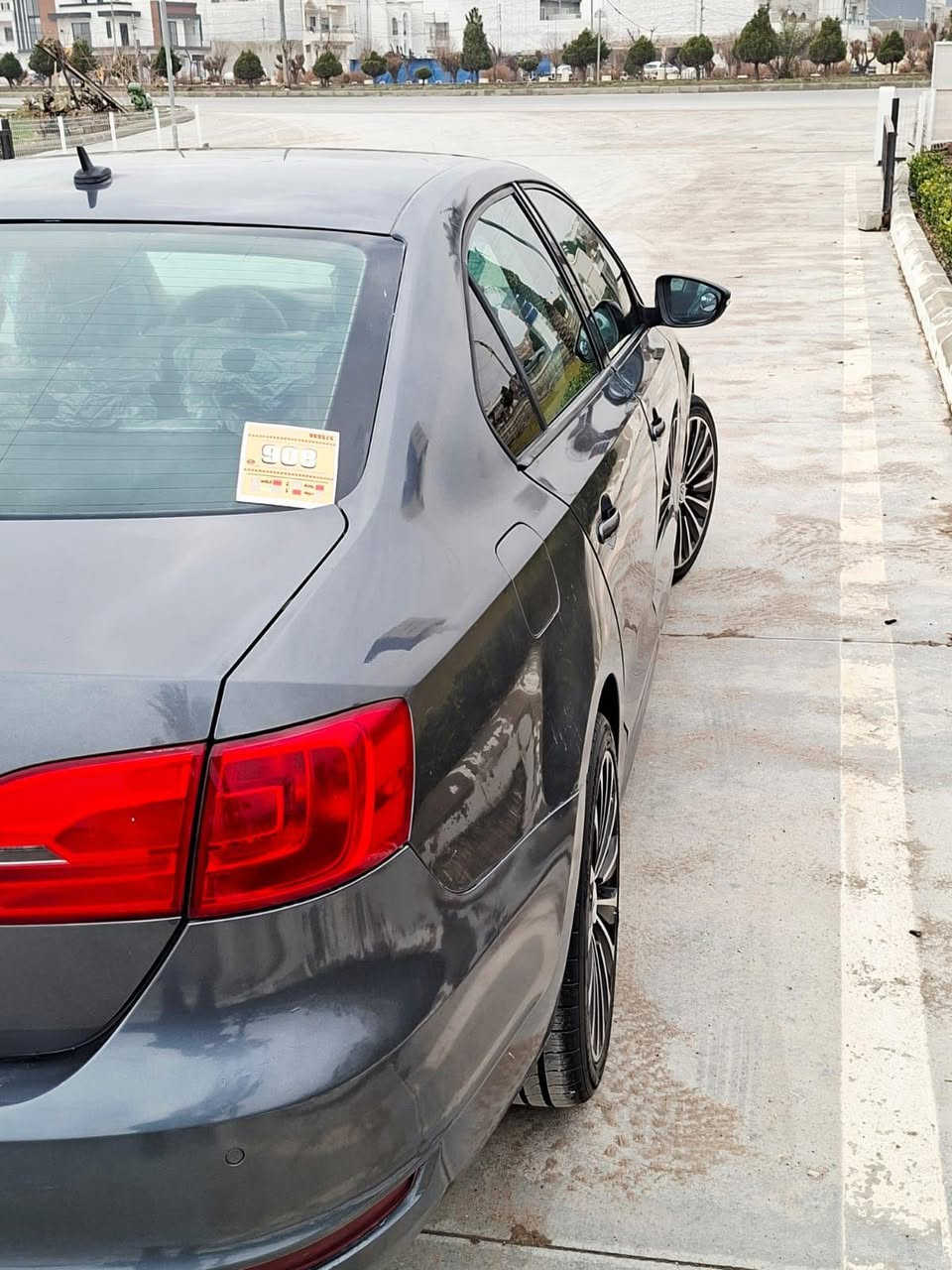 جيته مؤديل 2013براوه ي دوبه ي تازه داخل بوو سه ياره كه سفره مواسه فات سلايت 3گير حاسه كاميره شاشه گه وره سوكان ڤؤليؤم ئاوينه كاره باي ئاوينه ئيشاره ت سپري دانه به زيوه.گيرو. مه  كينه نه كراوه ته وه بؤياخي نيه ته نيا شوين براوه كاني  چوار تاي نوي له ژيره سعر 58وه ره قه  شوين  چوار قورنه ژماره ي موبايل ***********يان*********** رانية, السليمانية
