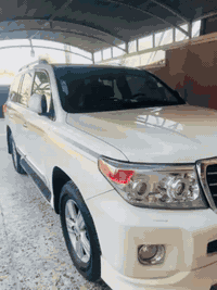 للبيع  لاندكروز
موديل 2015

سعر 33000$وبيه مجال بسيط
1داخل جلد اسود طلب خاص 
2 كراسي كهرباء 
3 تدفاءوتبريد كشنات
4نضام مثبت سرعه
٥حساسات اماميه وخلفيه
٦مري كهربائ شفط
ملاحظه المكين والكير مكفولاه
***********العنوان بغداد السيديه
