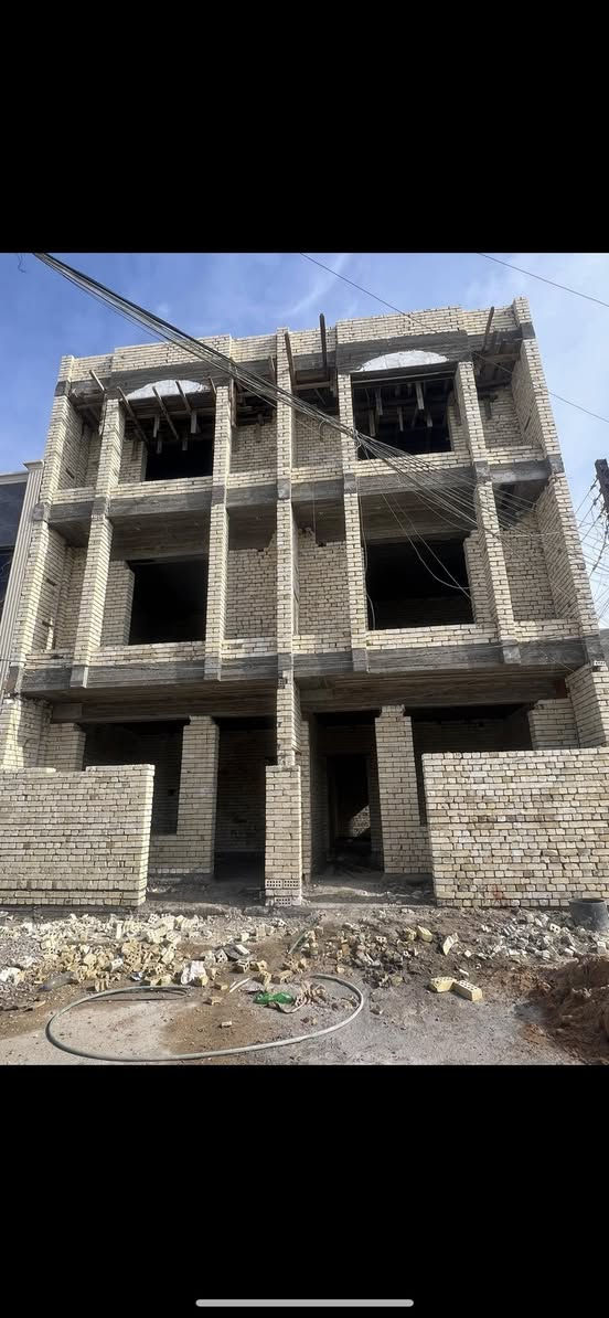 السلام عليكم 
مشتملات للبيع  قيد الإنشاء شغل درجة اولى  موقع مميز تسليم مفتاح خلال شهر عدد ٢ مساحة كل مشتمل ٥٥ متر واجهة ٥ متر ونزال ١١ متر ٣ طوابق ٣ نوم غرف كبيرة وصحيات عدد ٢ 
حي الجهاد المخابرات قرب شارع ٢٠
للاستفسار ***********
