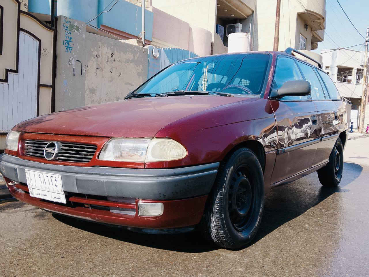 السلام عليكم 
اوبل استرا رقم بصره مشروع وطني شرط التحويل 
سياره حلوا مكينه وكير شرط سعر 42 وبيها مجال بصيط 
‏‪   ***********‬‏‏‪***********‬‏
