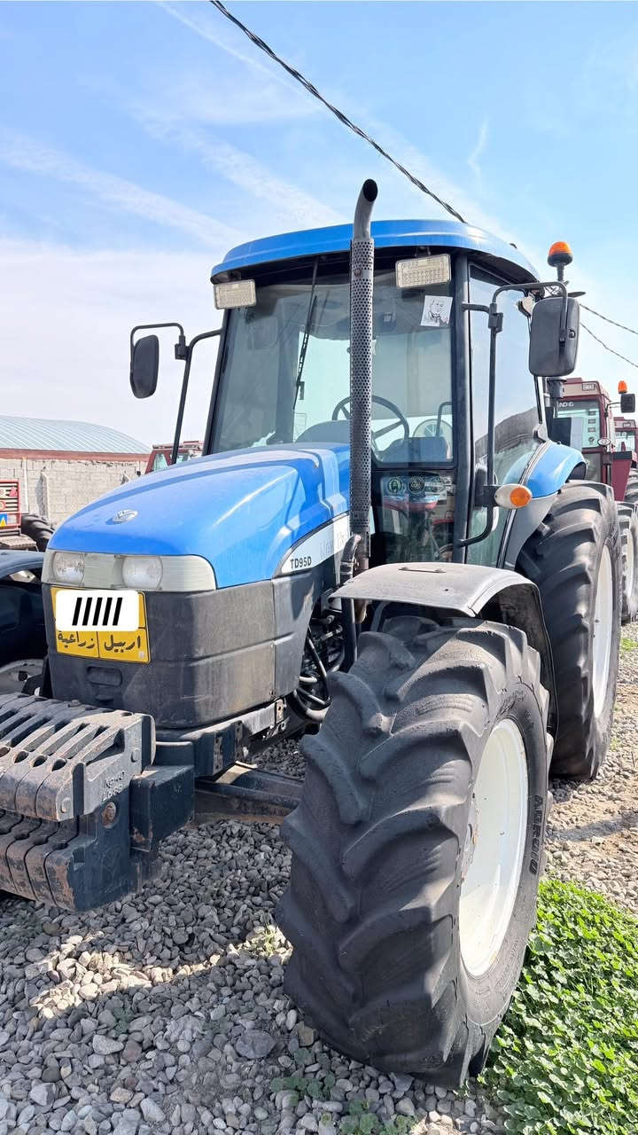 السلام عليكم 
للبيع نيوهولند حجم 95 
موديل 2011
رقم أربيل تحويل أو وكالة 
جاهزه من كلشي 
للأستفسار الاتصال 0781 638 1927
***********
