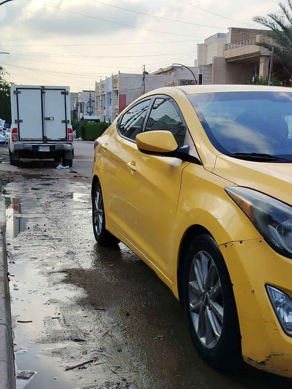 السلام عليكم ورحمة الله وبركاته الانترى موديل 2015للبيع وارد امريكي جاملغ وبنيد بدون دواخل وبيه بارد ب الباب مال السايق مواصفات تحكم ستيرن جهتين ويل كب محرك 1800دوش صدر امامي خلفي جديد هيئة وغرامة صاقطة
السعر 105وبيه مجال رقم الهاتف ***********
