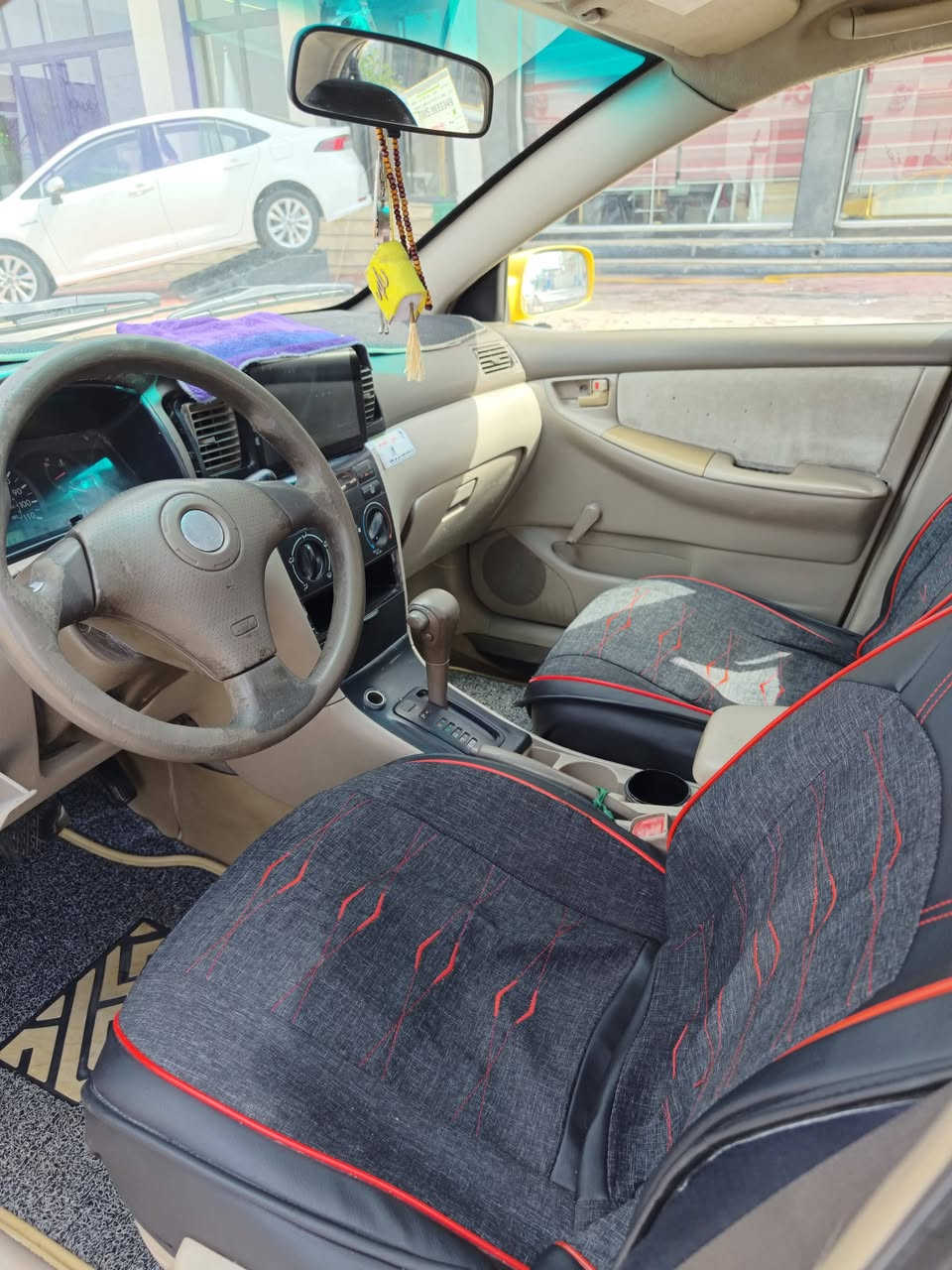 السلام عليكم سيارة كورلا نحله للبيع 
مكينة 1800 مكينه وكير توني شادهن
سياره رقم مثنى نكليزب  حلوه بسمي تريد وكاله او تحويل مباشر
سياره حداديه تخم تاير شاشه مُديل 2008  السعر 65
مكانه سماوه ***********
