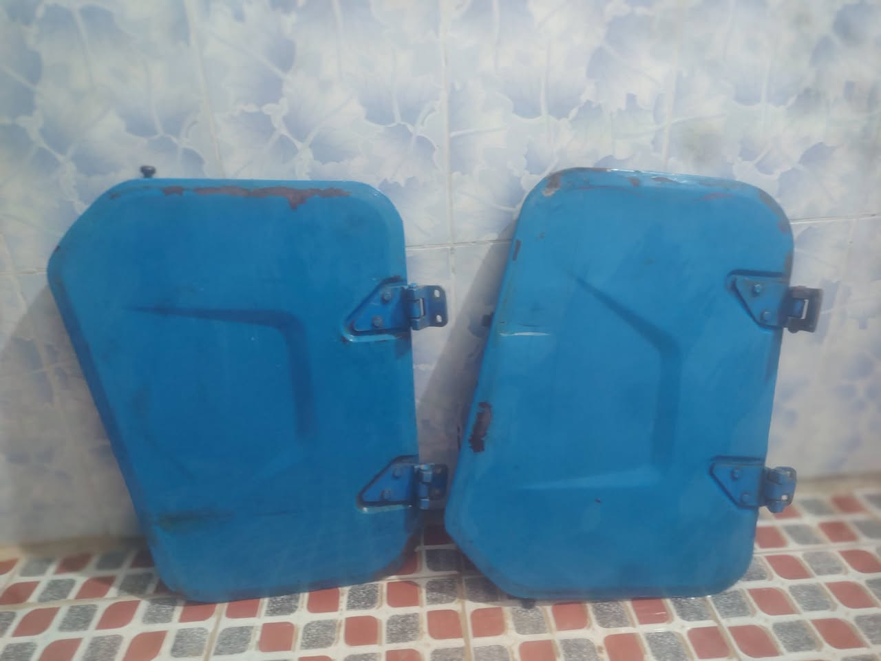 سلام عليكم بيبان تكتك لبيع سعر 40 وبيهن مجال  ***********
