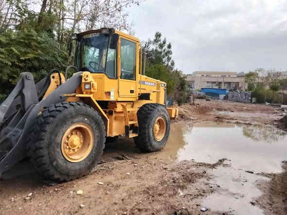 شوين هةلير فالفؤ L70 موديل 2001 ژمارة موبايل ***********
*********** أربيل
