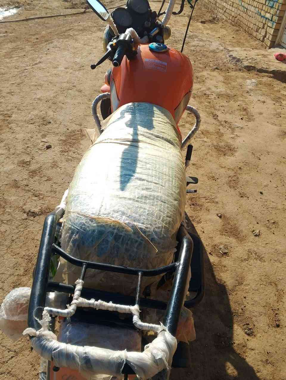 سلام عليكم ورحمه الله وبركاته دايون للبيع موديل 2022 مكفولة كفالة عامه كلك مكان  الدوانيه الحمزه الشرقي سعر 750 بيه مجال رقم الهاتف *********** اتصل بيك خير وتدلل مراوس عادي بسيفان
