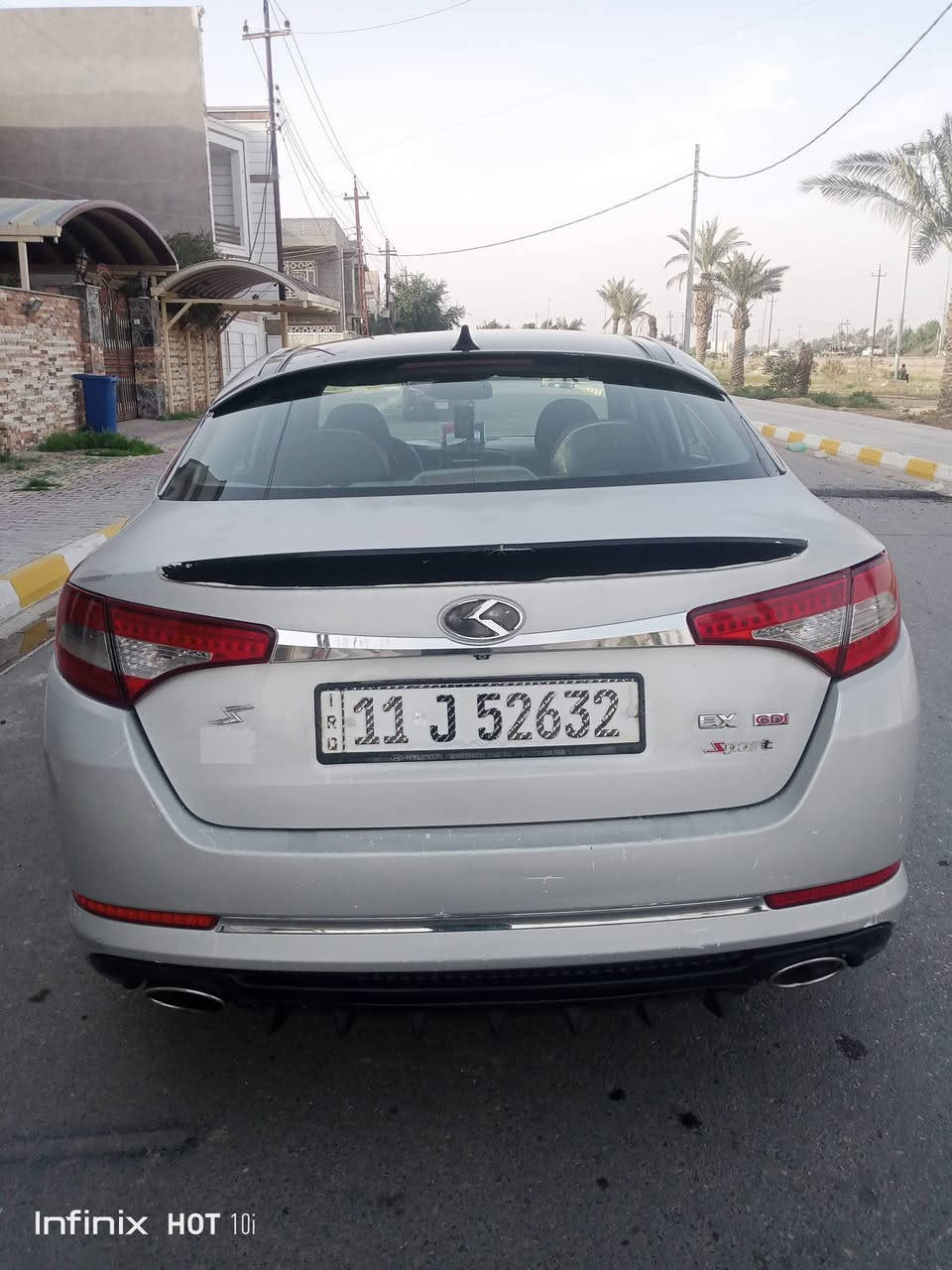 السلام عليكم كيا اوبتيما موديل 2011 رقم بغداد دولي السنوية نهاية 2030 تحويل ثاني يوم اللون سلفري تخم تاير حدادية مكينة وكير جدد تبريد فول امامي خلفي فول مواصفات بصمة تشغيل وبصمة ابواب وبنوراما كامرة خلفية كشن ترحيب السيارة جاهزة للاخير وارد امريكي ضرر جاملغ الخلفي السيارة جراد قليل للمعلومة تبديل كفر جاملغ الخلفي جهة السايق السعر 85 للاستفسار على هذا الرقم (***********) المكان واسط .
