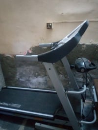 جهاز جري سعره 325اوبي مجال رقم 07812036777 اسمه تِريدميل