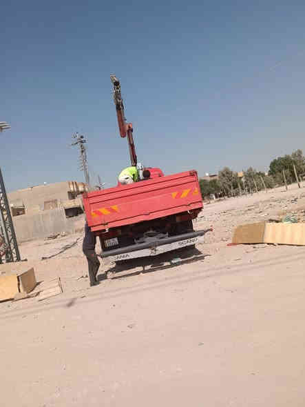 كرين سكانيه  موديل 2006مكفوله  كرين ٦طن ٣سلايت  لبيع ***********
