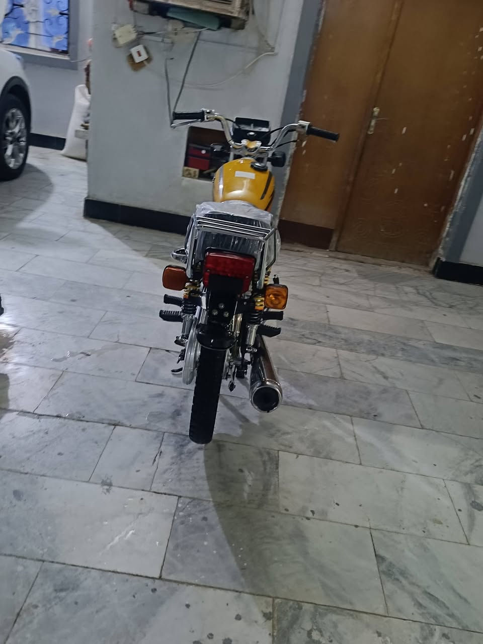 سلام عليكم نامه شلامجه اصل. اوراق كاملات. مابيهن نقص  دراجه معدل طلع ،120ما ماشيه  الدراجه مخزونه. لازنجار لاشي.  مكينه ما محطوط عليهه صبانه  حته ما مفيلسه دراجه باكيت خير من الله مكاني ناصريه جبايش دراجه مال جناي. ومامتعبهه  رايدهه ب1/550 مجال كلش قليل. المايشتري لا يتعبني رجائاً  هاذ رقمي. ***********
