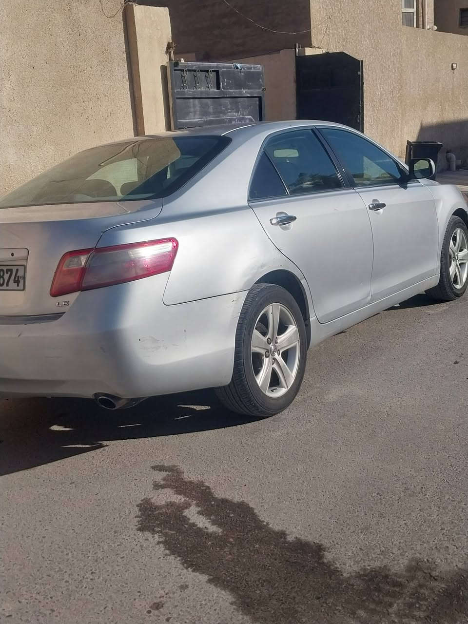 السلام عليكم
للبيع
  كامري موديل ٩ امريكي ضرر جاملغ بدون دواخل وبيها جوه قبغ بانزين
   محرك  سته سلندر مكفول افلون بلادي رقم سليمانيه سنويه جديده 
مواصفات عاديه 
السعر ١٠٥ وبيها مجال وبيها مجال مكاني تكريت
***********
