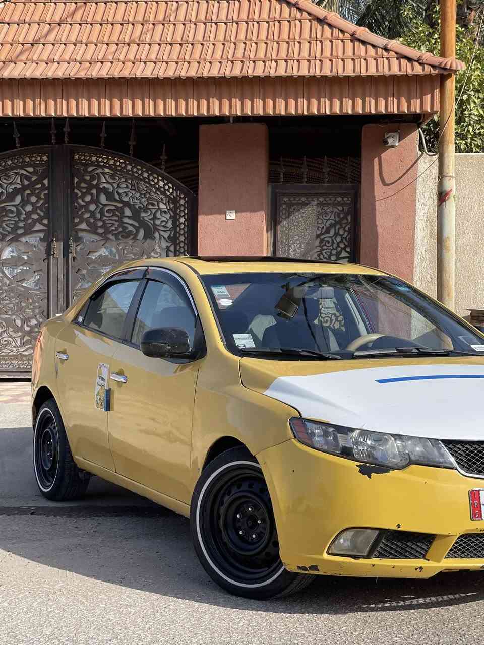 السلام عليكم
كيا فورتي 2013 رقم انبار دولي تحويل مباشر 

مكينة 2000 جاهزة 

كير 6 نمر 

مصفرة هيئة وغرامات 

بيها جاملغ امامي وبنيد من امريكا 

وجاملغ خلفي بل عراق 

السيارة بدون دواخل بدون لغود كفالة 

مكان السيارة بابل _ المحاويل 

السعر 73 وبيها مجال 

للاستفسار الاتصال 

‏‭0789 388 6774‬
