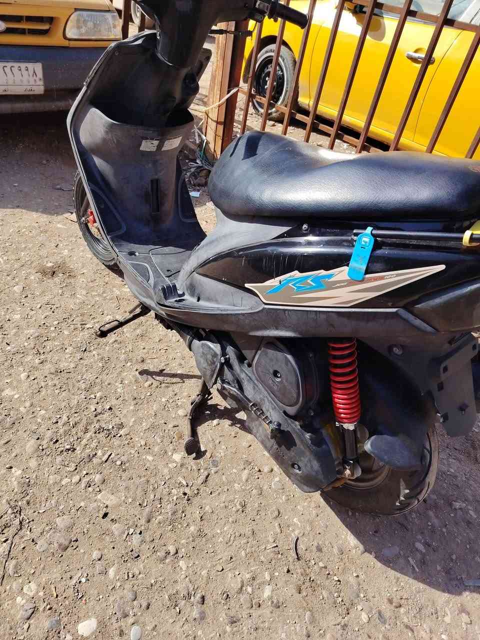 السلام عليكم ماكس عدله مكفوله كفاله محرك مامفتوح كلها بلاديه الدراجه مختمه بوشه 49بلاديه دبلات جدد وره وكدام دراجه نكره سلف ون مايعجبك افحص كفاله مكانه دوانيه الخصيمه وهذا رقمي ***********
