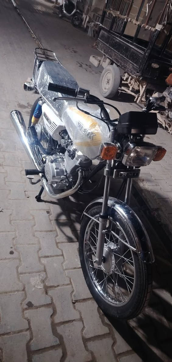 سلام عليكم نامه سونك 25 صارلهه شهر من طالعه من الوكيل اوراق سكنر كفاله عامه شرط الفحص السعر خاص او اتصال مكاني سماوه *********** واتساب
