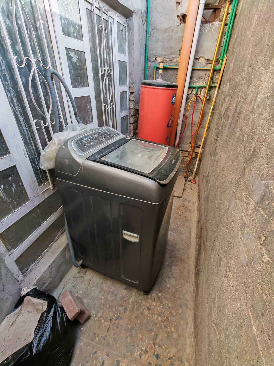 غسالة اوتماتيك سامسونغ أصلي السعر 200 ألف
العنوان/ الحسينية مسقط 
للتواصل/ ***********
