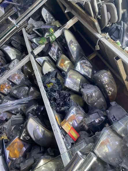 وصلت غراض فيرنا الطالبيه مجمع الاصدقاء.  ***********امير. ***********كاظم
