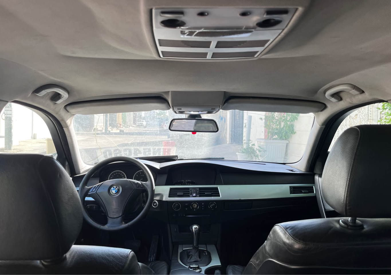ساخ ساخ مەنەفێست 2006 چاو و برۆ 525 نۆزڵ کورت مەرغووب پێش و پشت کردومە بە M5 گێڕ مەکینە کارەبایی بەشەرت کوشن جڵد و کارەبا 75$ مەجال ژ.م *********** كالار, السليمانية
