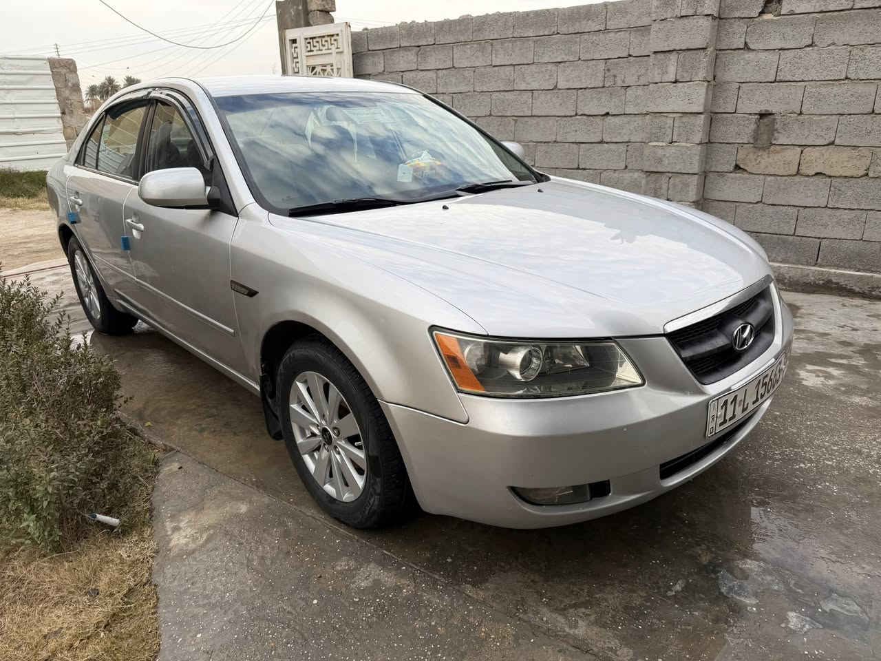 سوناتا ٢٠٠٦ محرك أربعة سلندر وارد ضررها جنطة حوض وجاملغات خلفية ومصلحات. مصبوغة عام اثر جراد . بجم مكفول.بغداد رقم جديد باسمي السنوية لل٢٠٢٩
محرك وكير مكفولات 
تدفئة تبريد . منظومة تبريد شديتها ٥٥٠ ألف 
كهربائيات مكفولة من الدعامية للدعامية على وضع الشركة
تخم تاير نكسون ياباني شاده قبل كم شهر
باتري كوري اصلي شديته جديد ب٩٥ 
ويل كب جديد
ارضية جلد
شاشة وكاميرا اصلي
تخم أذن محرك عدد ٤ اصلي شديتهم قبل ٢٠ يوم
لايتات وبلاجكتورات كله تبديل جديد بيها لايت فول
منظومة بانزين كله جديد
منظومة ماء جديد جوينات وماء اخضر اصلي وولف حماوة كوري
دهن وفلتر مبدل جديد اصلي B7
ناعمة جدا بالمشي وبالعافية على الي ياخذها مايتعب
السعر ٩٠ وبيها مجال بسيط
مكاني بغداد أبوغريب 
***********
