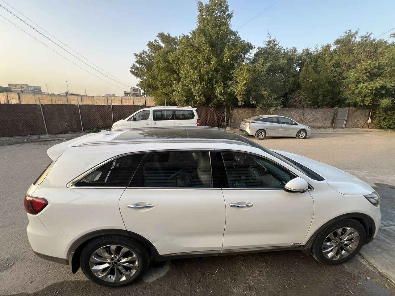 ‏السلام وعليكم
سورنتو 2019خليجي 

والسونار موجود بلمنشور 

السياره ماشيه 99الف 

رقم سياره بغداد بأسمي 

مكان سياره بغداد حي سومر 

السعر 240$

اللاتصال ***********

فول مواصفات كشنات تدفه تبريد /بنوراما /سيد بريك دكمه/ بصمه أبواب/ ٦ سلندر/  مانع انزلاق /لايت زنون فقط بيع الشراي يتصل
