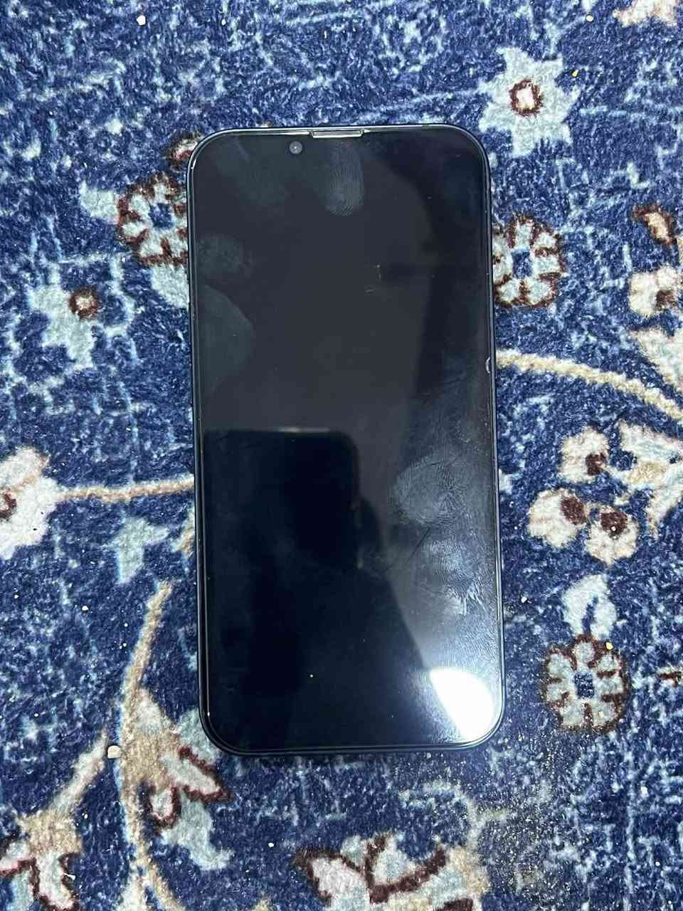 سلام عليكم ايفون 13عادي لون نيلي ذاكرته 128بطاريته 96%جهاز جديد استخدام شخصي مكاني حله سعر 500وبي مجال ***********
