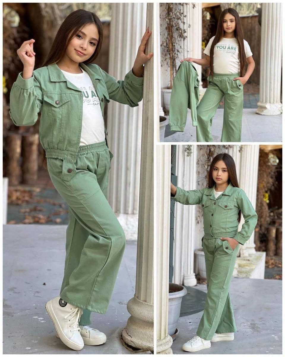 4/12 سنة
الدرزن 150 
قماش جينز


**إذا كنت صاحب هذا الإعلان وتريد حذفه لأي سبب، رجاءا أرسل رسالة إلى الدعم الفني**